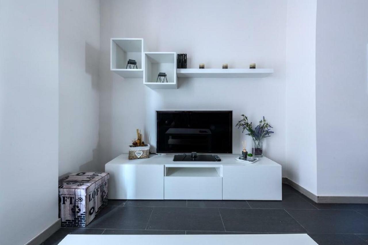 Tuguest Violeta's - Free Parking Apartament Granada